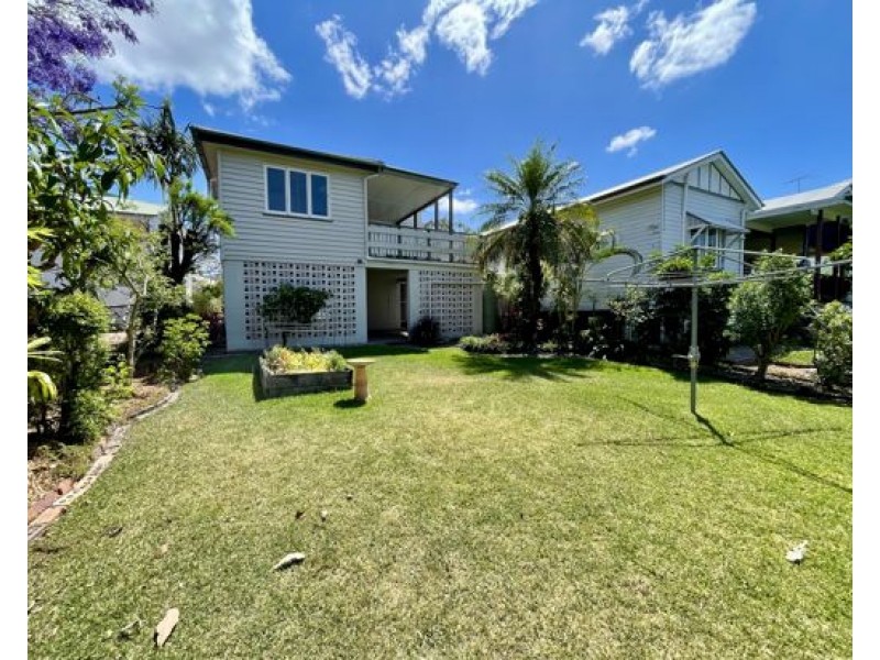 24 Geera Street, Coorparoo QLD 4151