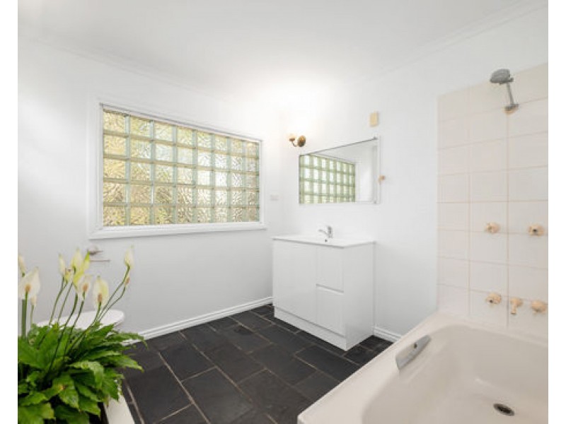 28 Norman Street, East Brisbane QLD 4169