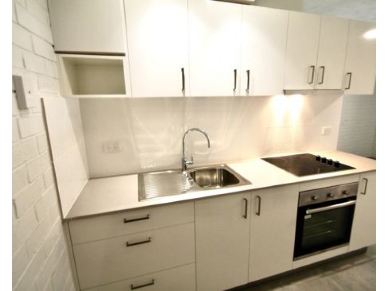 8/25 LISBURN STREET, East Brisbane QLD 4169