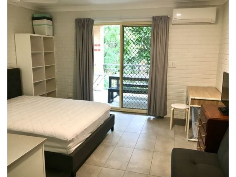 8/25 LISBURN STREET, East Brisbane QLD 4169