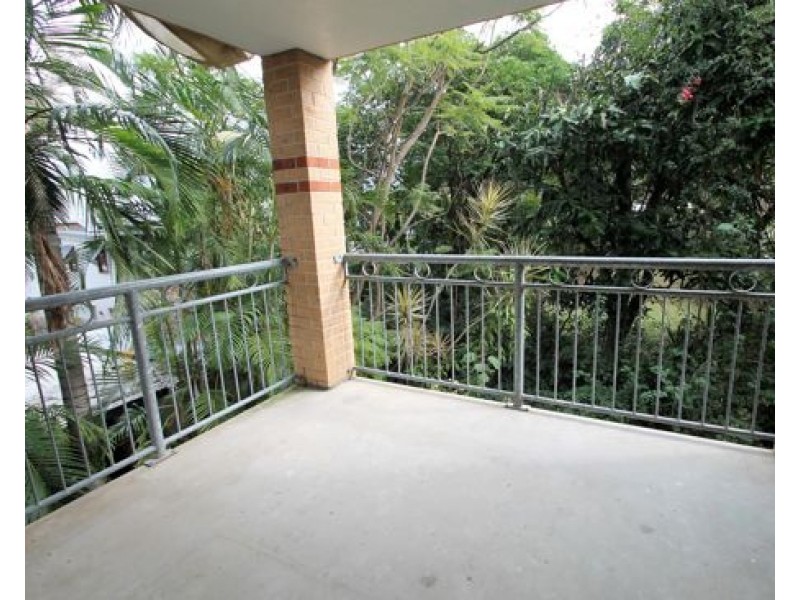 8/25 LISBURN STREET, East Brisbane QLD 4169