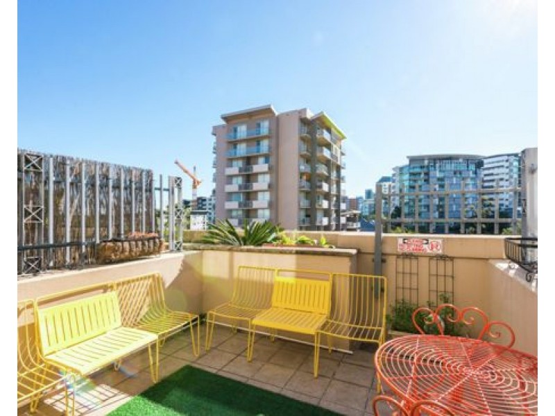 413.9 CASTLEBAR STREET, Kangaroo Point QLD 4169