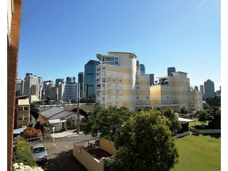 208/355 MAIN STREET, Kangaroo Point QLD 4169