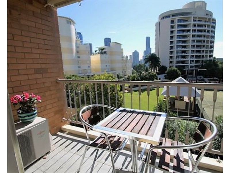 208/355 MAIN STREET, Kangaroo Point QLD 4169
