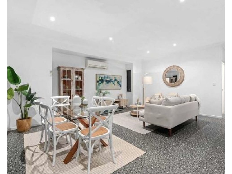 22 Abingdon St, Woolloongabba QLD 4102
