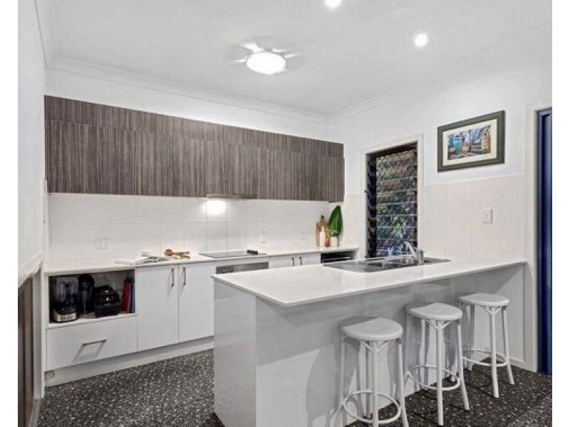 22 Abingdon St, Woolloongabba QLD 4102