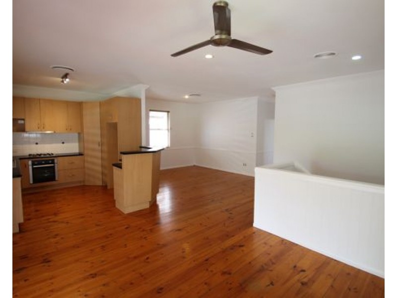 12 CLARENDON STREET, East Brisbane QLD 4169