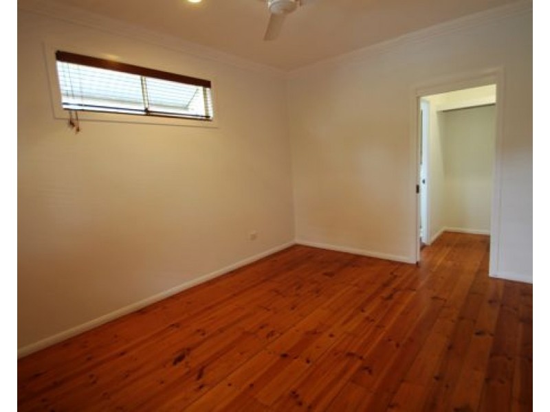 12 CLARENDON STREET, East Brisbane QLD 4169
