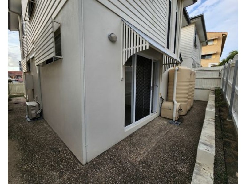 20 NOELA STREET, Coorparoo QLD 4151