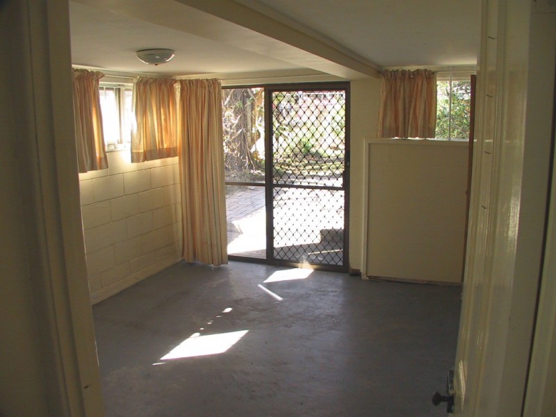 24 SALSTONE STREET, Kangaroo Point QLD 4169