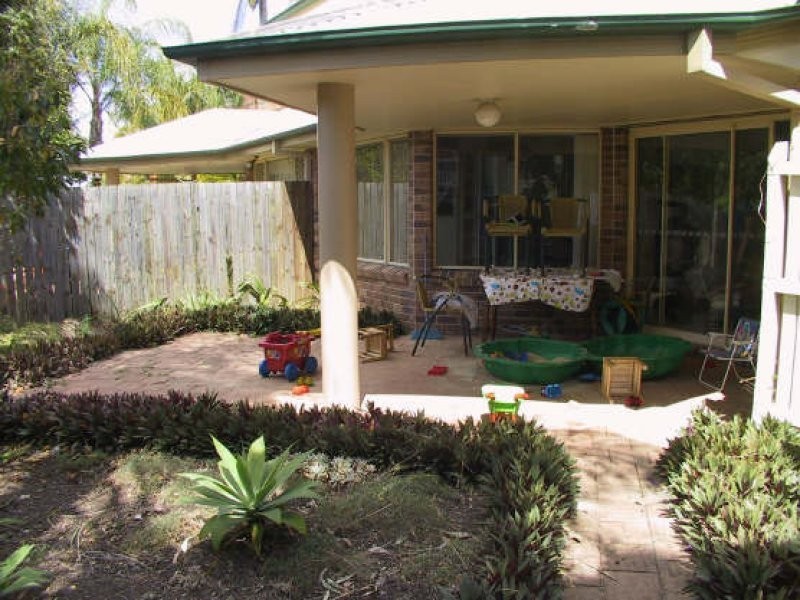 35 Dickens Street, Norman Park QLD 4170