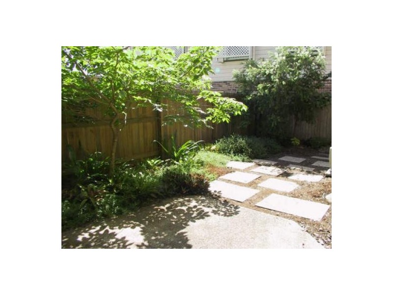 5 Scanlan Street, East Brisbane QLD 4169