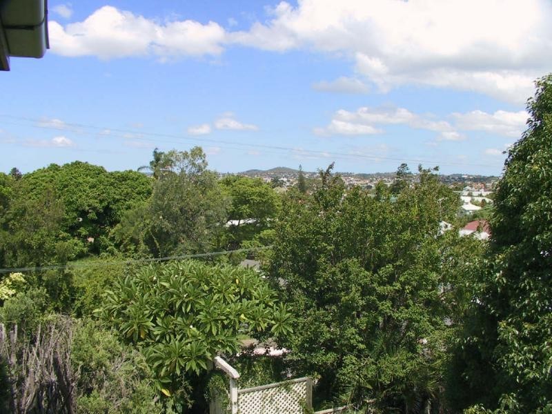 20 Balmoral Terrace, East Brisbane QLD 4169
