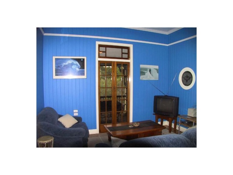 61 Wynnum Road, Norman Park QLD 4170