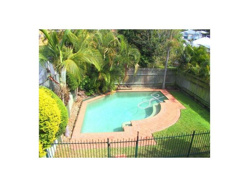 12 Clarendon Street, East Brisbane QLD 4169
