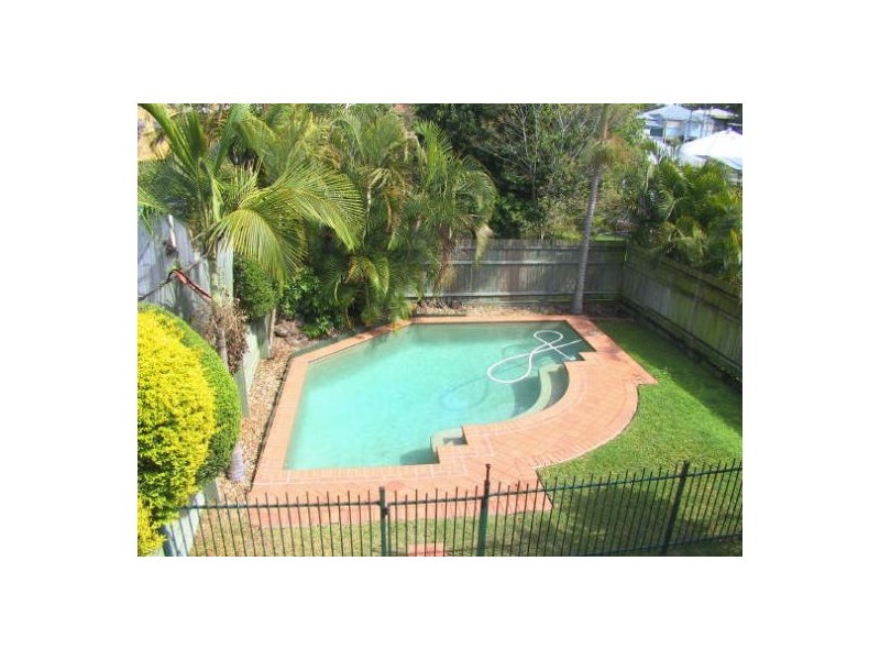 12 Clarendon Street, East Brisbane QLD 4169