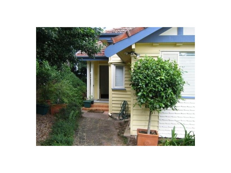 9 Phillip Street, Hawthorne QLD 4171