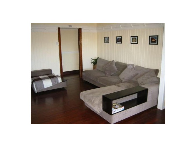 9 Phillip Street, Hawthorne QLD 4171