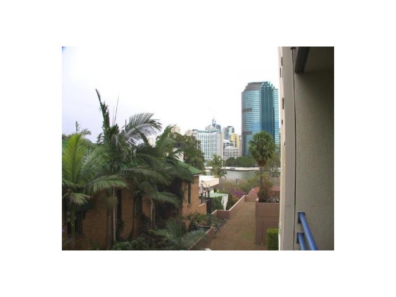 4/245 Main Street, Kangaroo Point QLD 4169