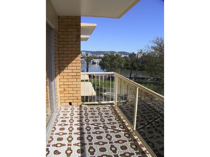 152 River Terrace, Kangaroo Point QLD 4169