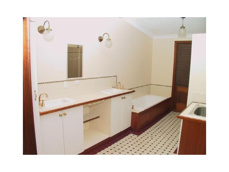 East Brisbane QLD 4169