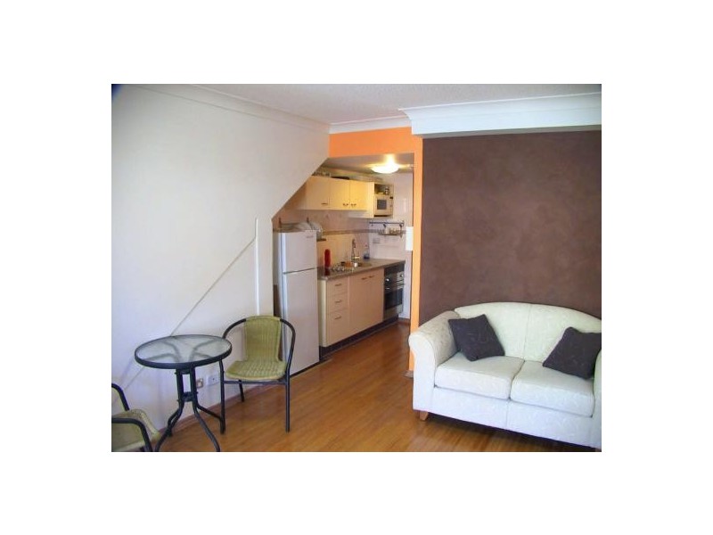 21 EDMONSTONE STREET, South Brisbane QLD 4101