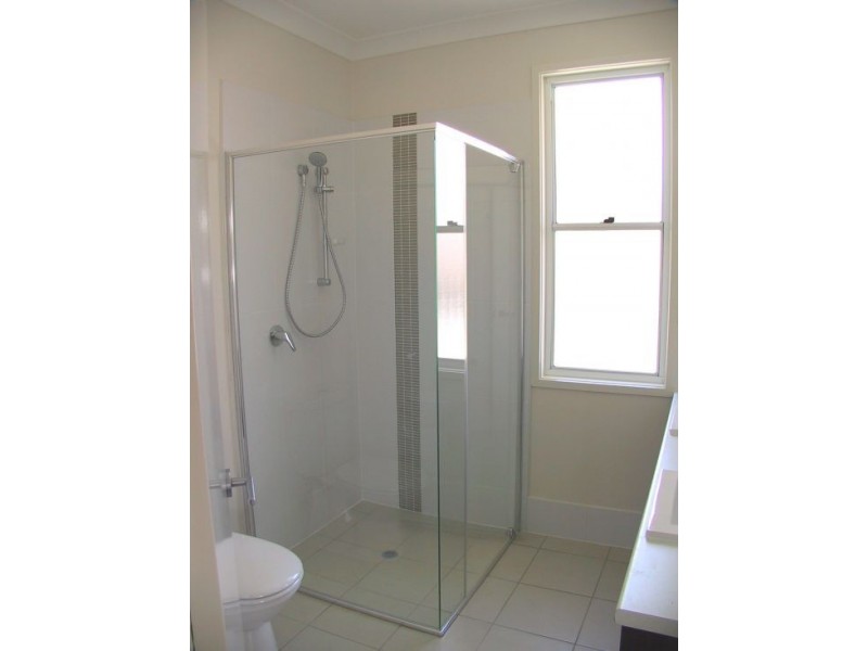 20 NOELA STREET, Coorparoo QLD 4151