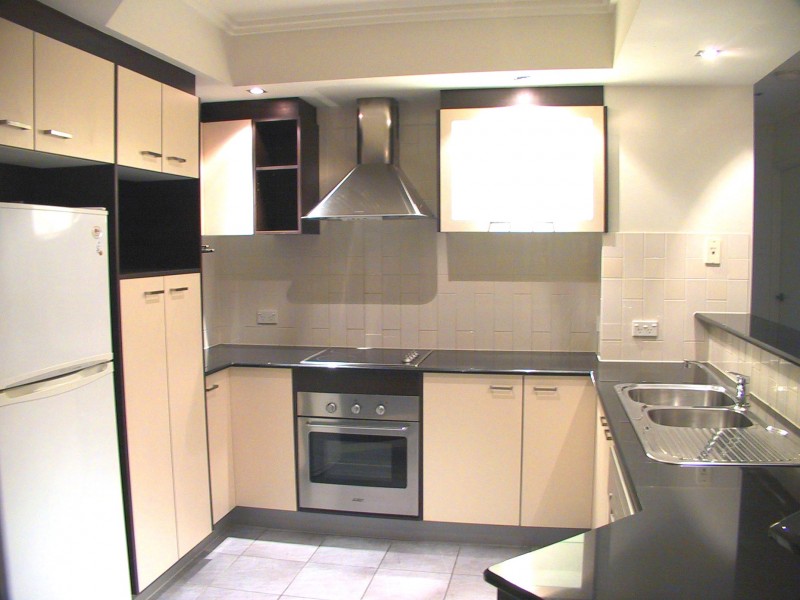 284 VULTURE STREET, Kangaroo Point QLD 4169