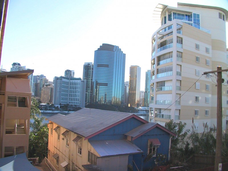 102/355 MAIN STREET, Kangaroo Point QLD 4169