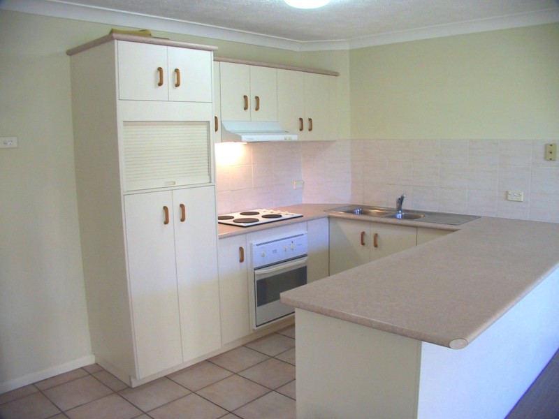 2/131 BAINES STREET, Kangaroo Point QLD 4169