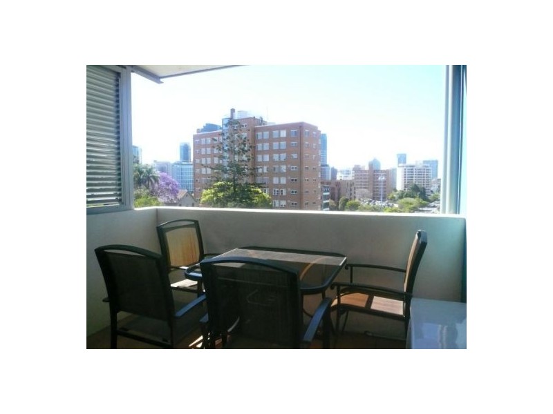 10/442 MAIN STREET, Kangaroo Point QLD 4169