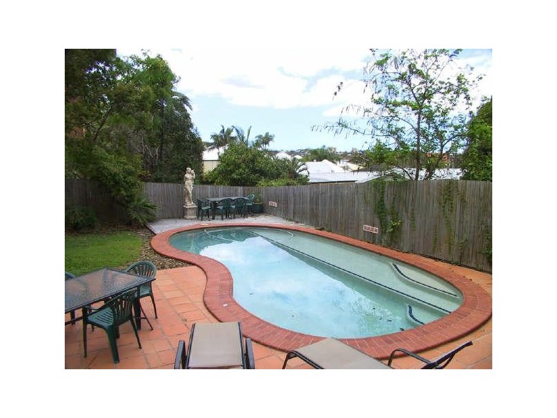 East Brisbane QLD 4169