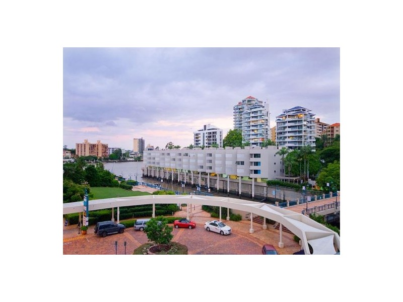 35 PROSPECT STREET, Kangaroo Point QLD 4169