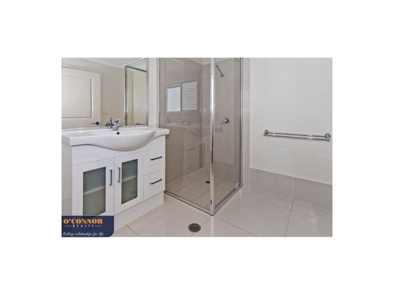 4/10 LUCY STREET, Albion QLD 4010