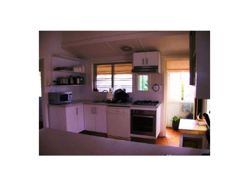 26 GEERA STREET, Coorparoo QLD 4151