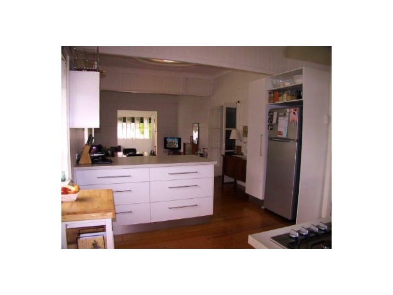 26 GEERA STREET, Coorparoo QLD 4151