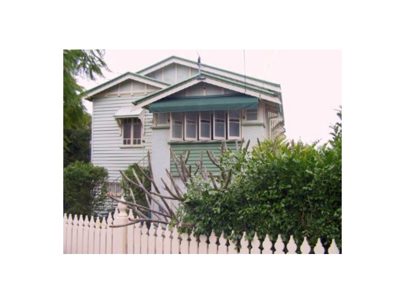 26 GEERA STREET, Coorparoo QLD 4151