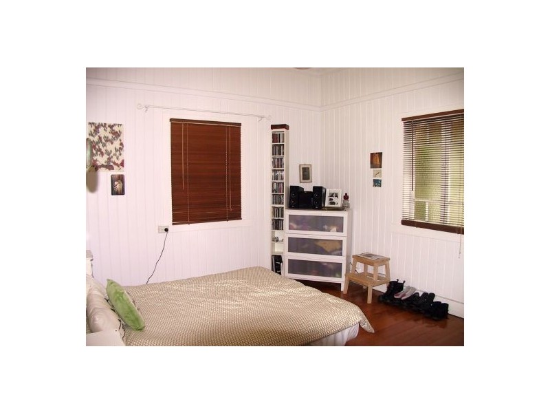 26 GEERA STREET, Coorparoo QLD 4151