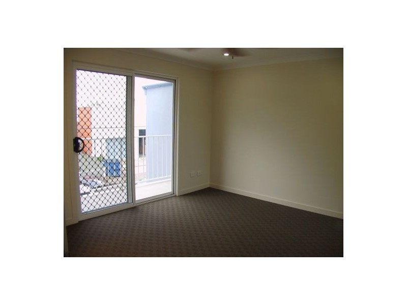 5/12 LUCY STREET, Albion QLD 4010