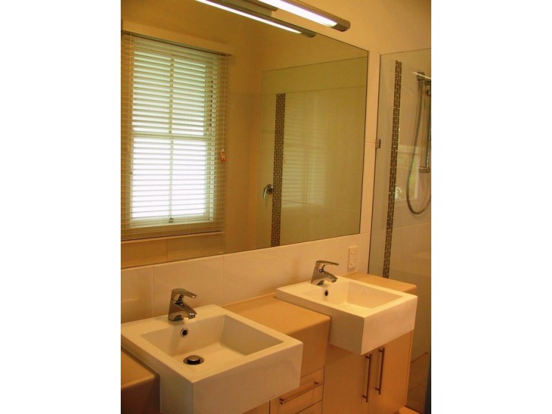 1/40 MANSFIELD STREET, Coorparoo QLD 4151