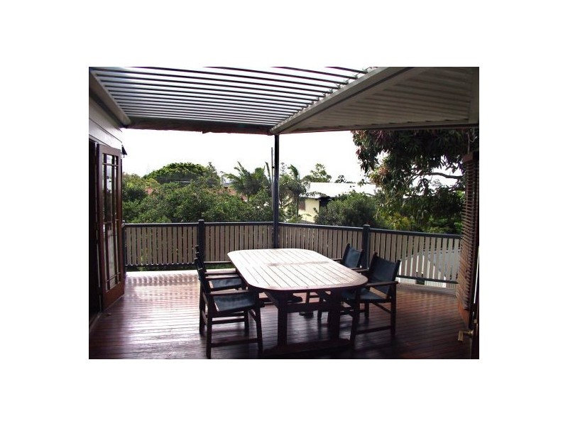 100 PHILIP STREET, Hawthorne QLD 4171