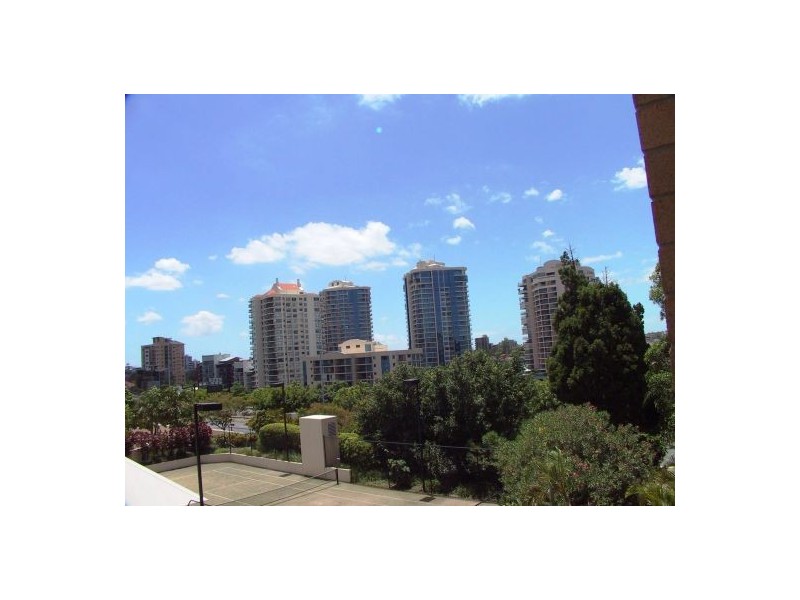 206/355 MAIN STREET, East Brisbane QLD 4169