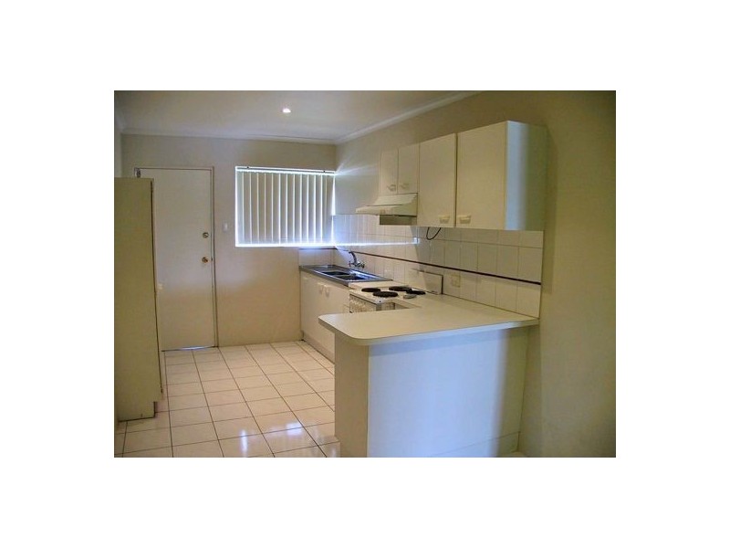 8/20 POTTS STREET, East Brisbane QLD 4169