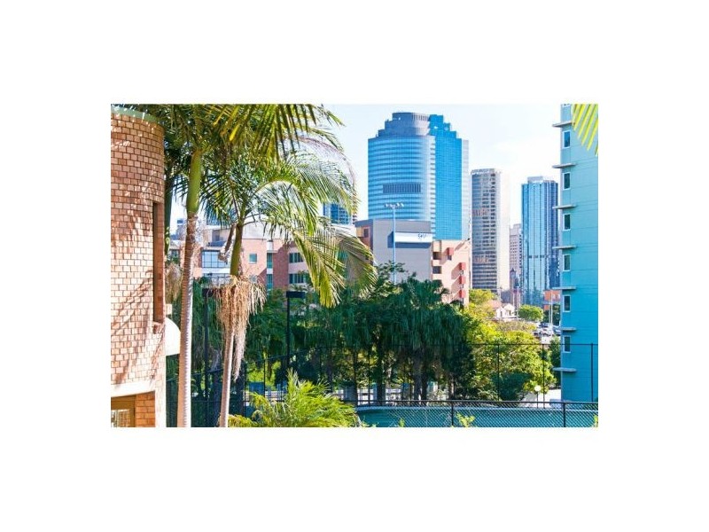 45 LAMBERT STREET, Kangaroo Point QLD 4169