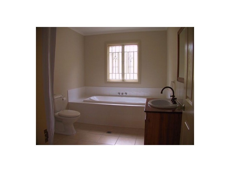 60B BELL STREET, Kangaroo Point QLD 4169