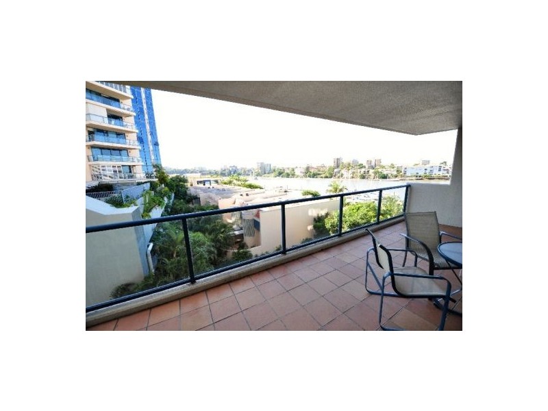 301/44 FERRY STREET, Kangaroo Point QLD 4169