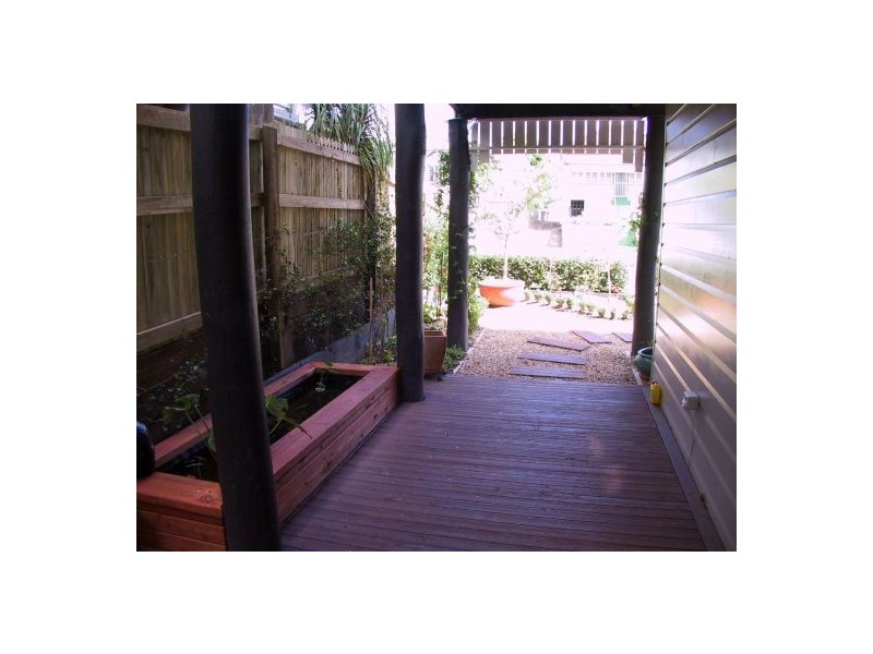 58 NORMAN STREET, East Brisbane QLD 4169