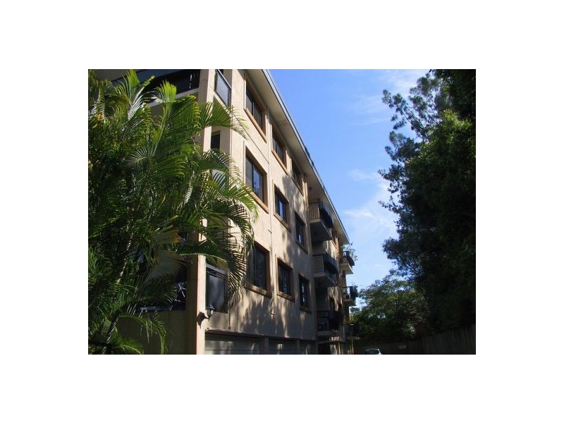 2/70 LATROBE STREET, East Brisbane QLD 4169