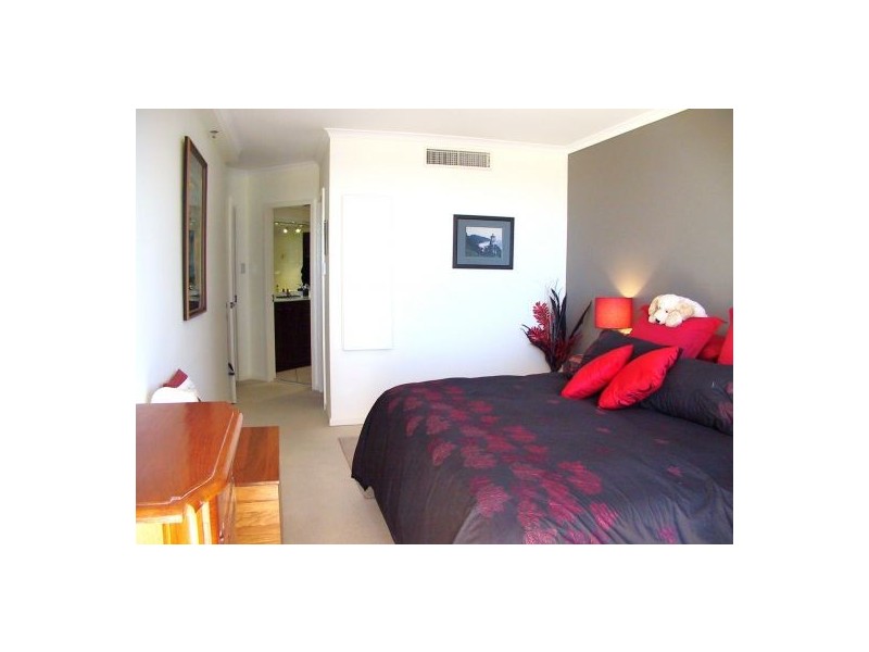 55 DARRAGH STREET, Kangaroo Point QLD 4169