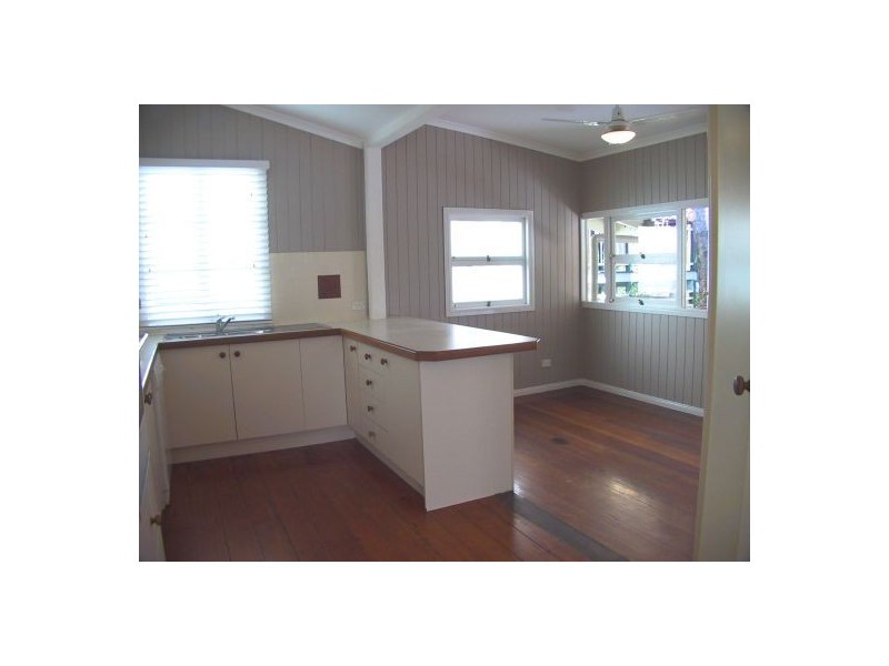 26 GEELONG STREET, East Brisbane QLD 4169